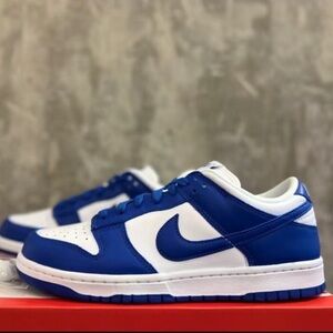 Nike Men's Sneakers in Blue and White